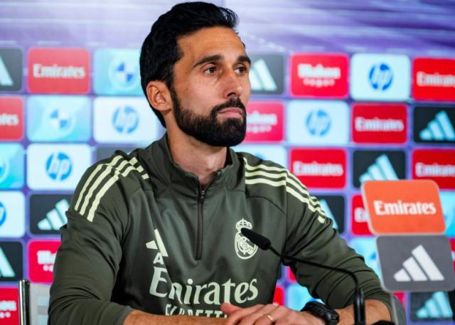 开云体育官网-阿韦洛亚亮相：和阿隆索聊过 皇马就是要不断赢球