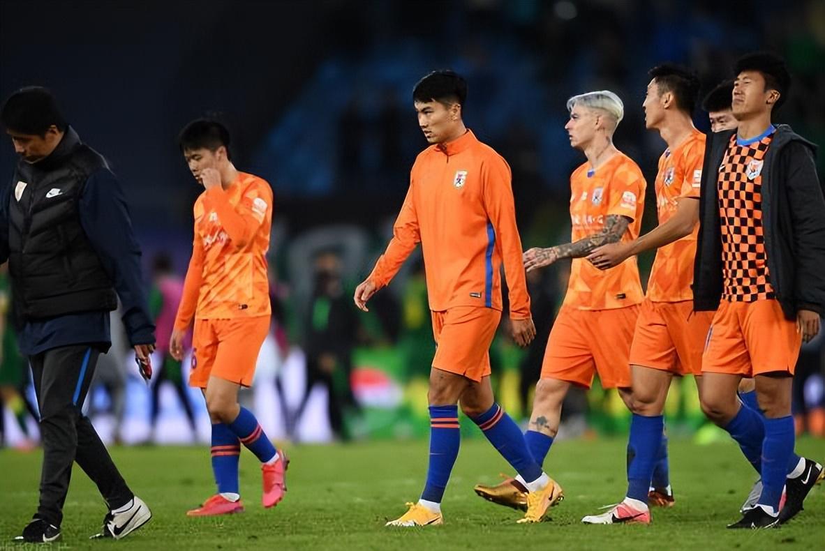 开云体育平台app-喜讯！鲁能久违的锋霸刚回到俱乐部就爆发，热身赛破门表现不俗